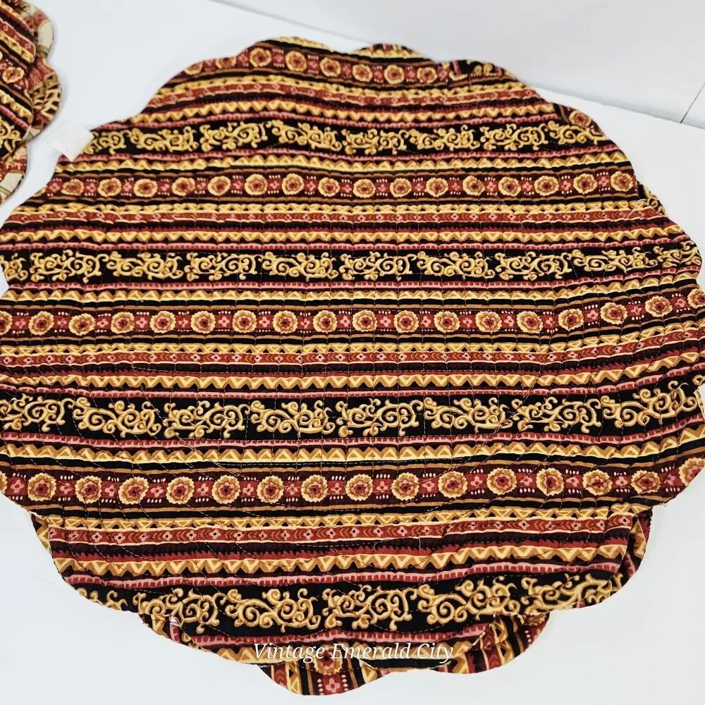 Vtg Reversible Placemats Set / 4 Scalloped Floral Cottagecore Quilted Table Mats